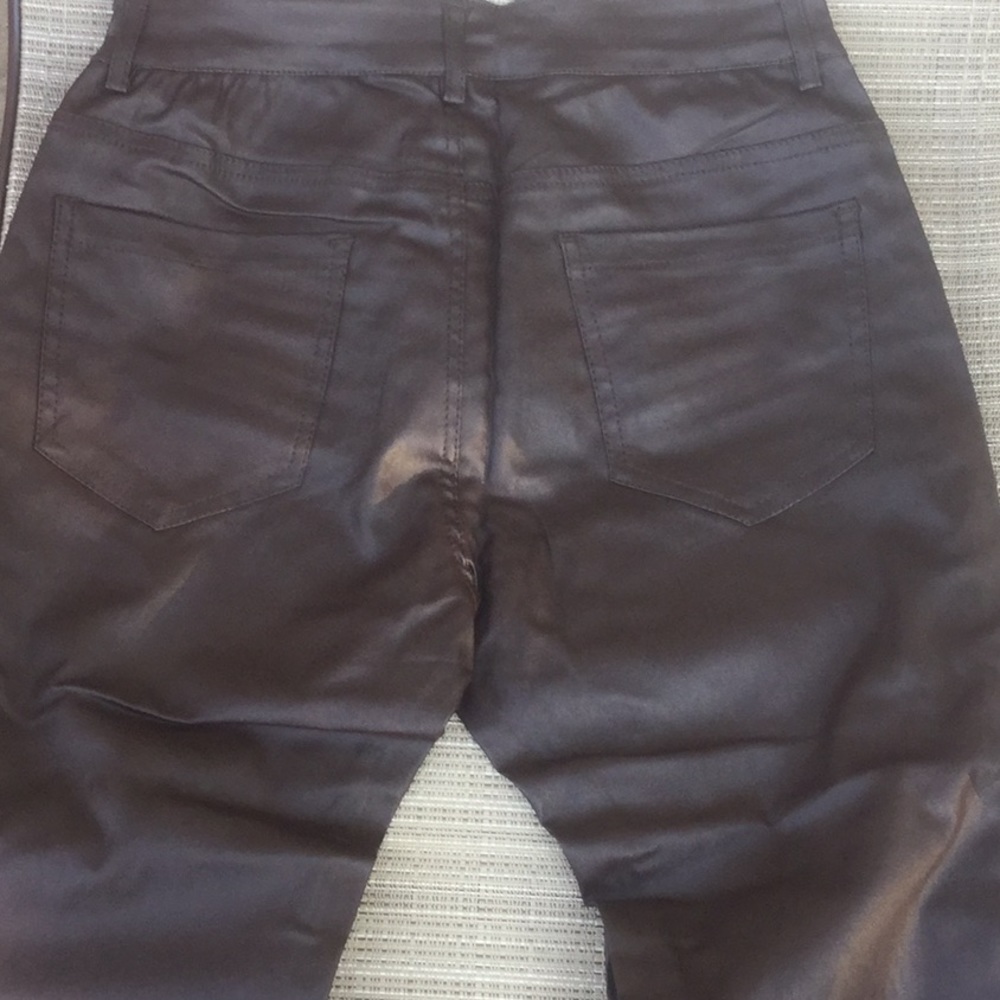 BROWN ELASTIC COATED FAUX LEATHER PANTS - Picture 3 of 8